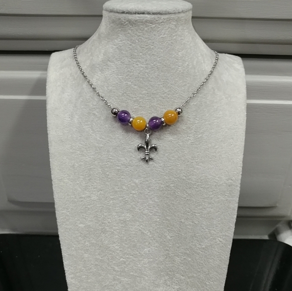 Fleur De Lis Amethyst Jade Bead Necklace Natural Gemstone LSU Purple & Gold NOLA - Picture 6 of 17